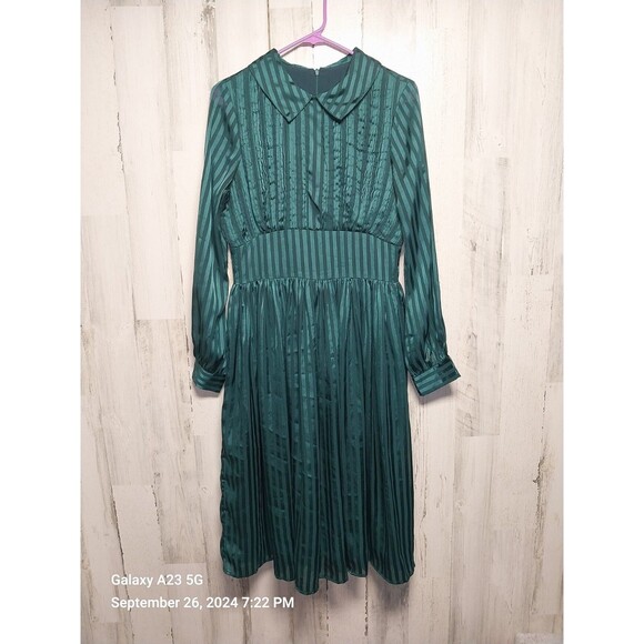 Unique Vintage Green Striped Dress Medium 6-8 - Picture 1 of 6